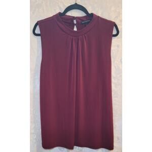 Women's Banana Republic Polyester Sleeveless Blouse Burgundy Neck Top Size XL